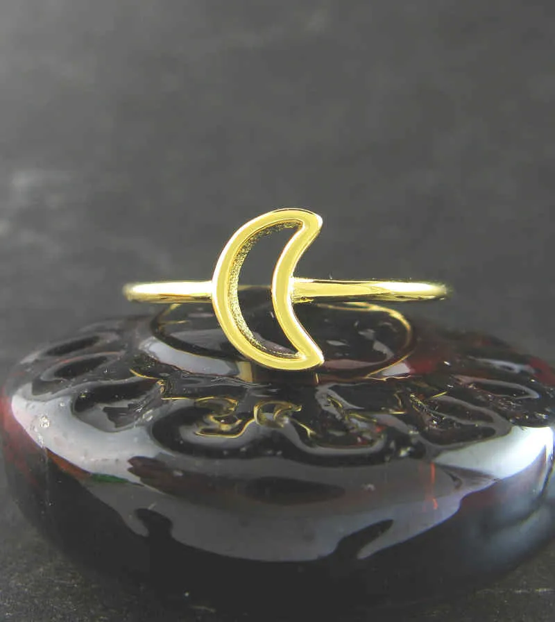 Crescent Moon Outline Ring, Gold-Plated