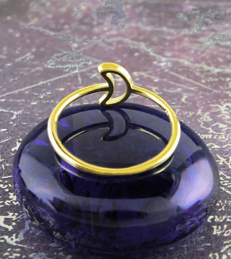 Crescent Moon Outline Ring, Gold-Plated